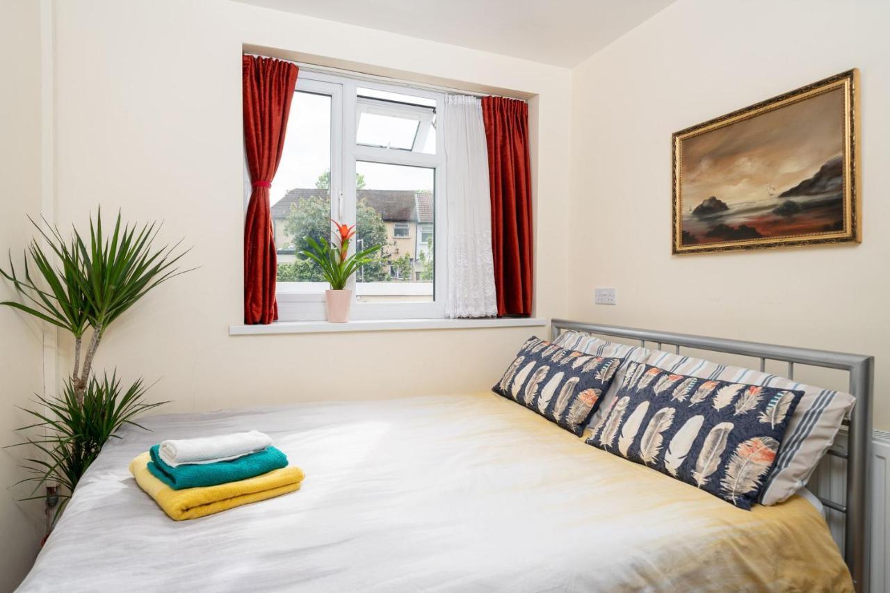 F5 Private Double Room Лондон Екстериор снимка