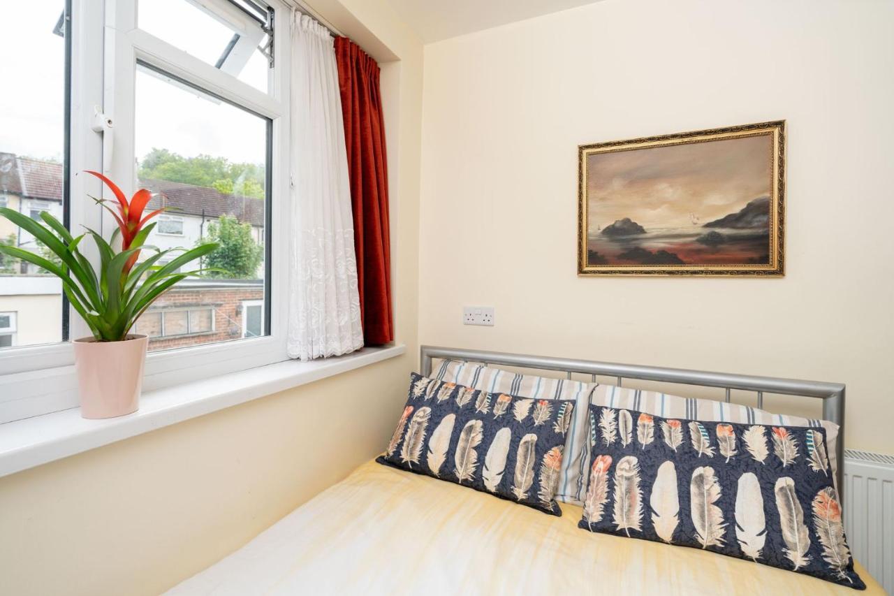 F5 Private Double Room Лондон Екстериор снимка