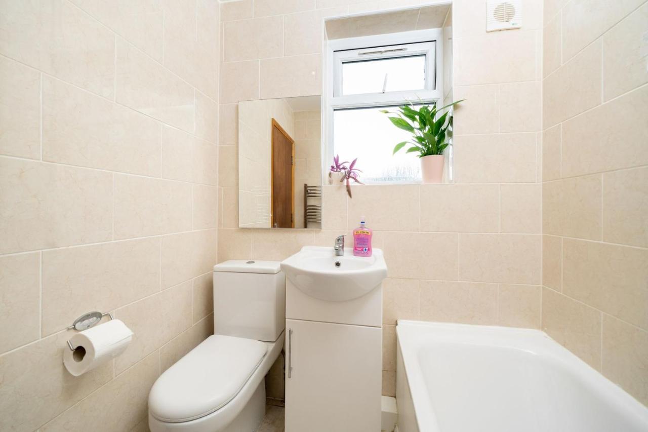F5 Private Double Room Лондон Екстериор снимка